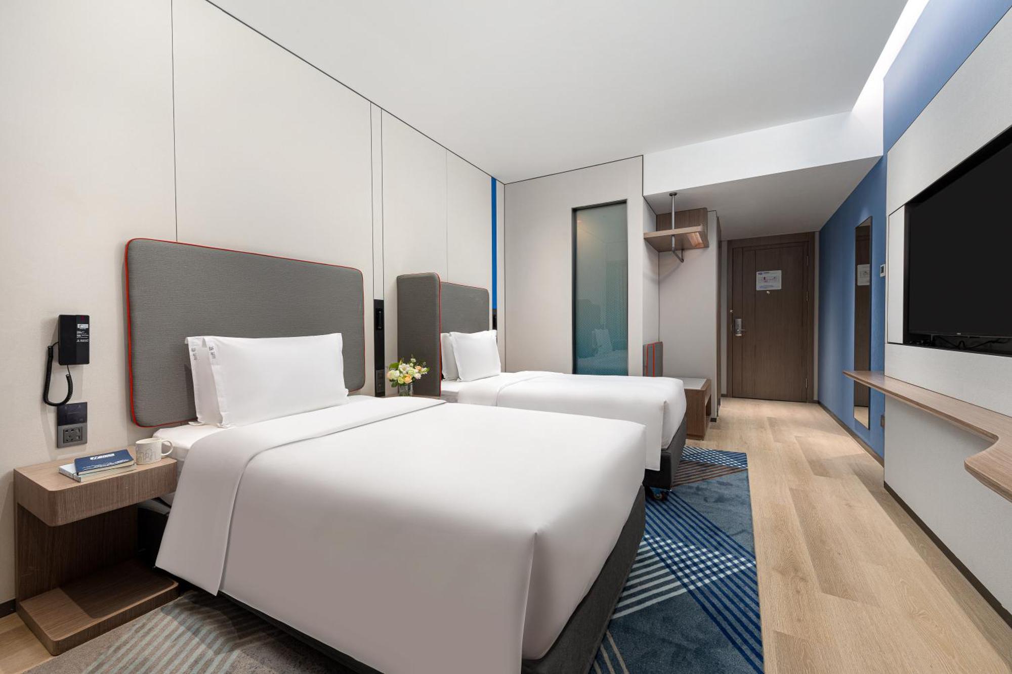 Holiday Inn Express Changfeng Park Shanghaj Zewnętrze zdjęcie