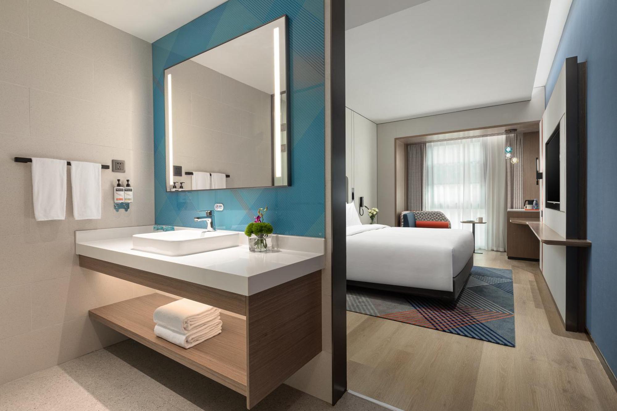 Holiday Inn Express Changfeng Park Shanghaj Zewnętrze zdjęcie
