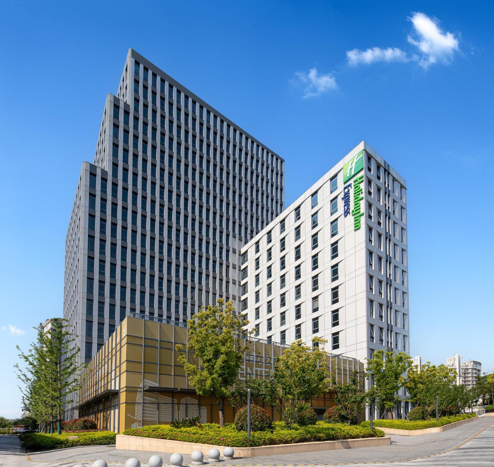 Holiday Inn Express Changfeng Park Shanghaj Zewnętrze zdjęcie